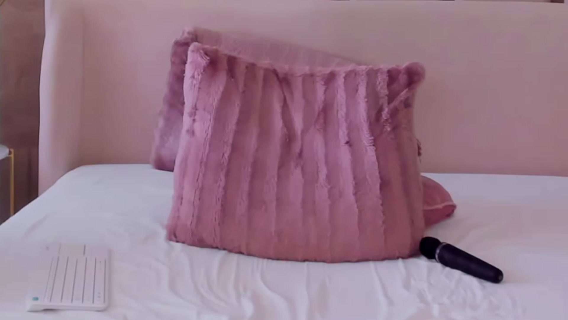 Gallery image thumbnail from Pixxie_x's myfreecams stream on, 03/30/2023, 09:21 image 19 of 20