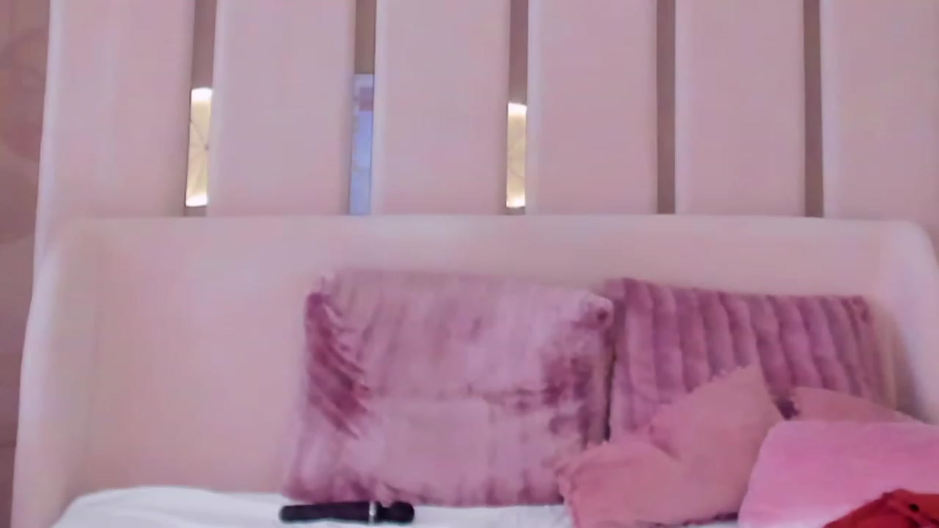 Gallery image thumbnail from Pixxie_x's myfreecams stream on, 03/31/2023, 06:46 image 5 of 20