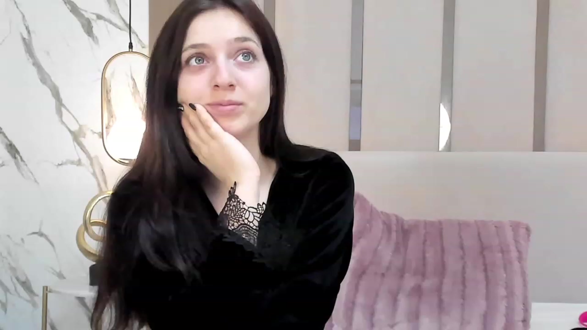 Gallery image thumbnail from Pixxie_x's myfreecams stream on, 05/17/2023, 11:27 image 15 of 20