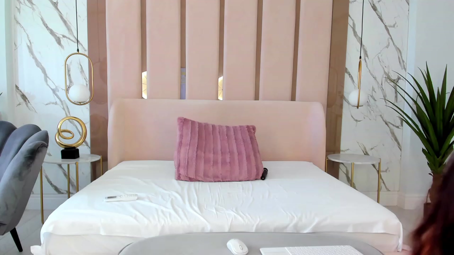 Gallery image thumbnail from Pixxie_x's myfreecams stream on, 06/26/2023, 10:03 image 17 of 20