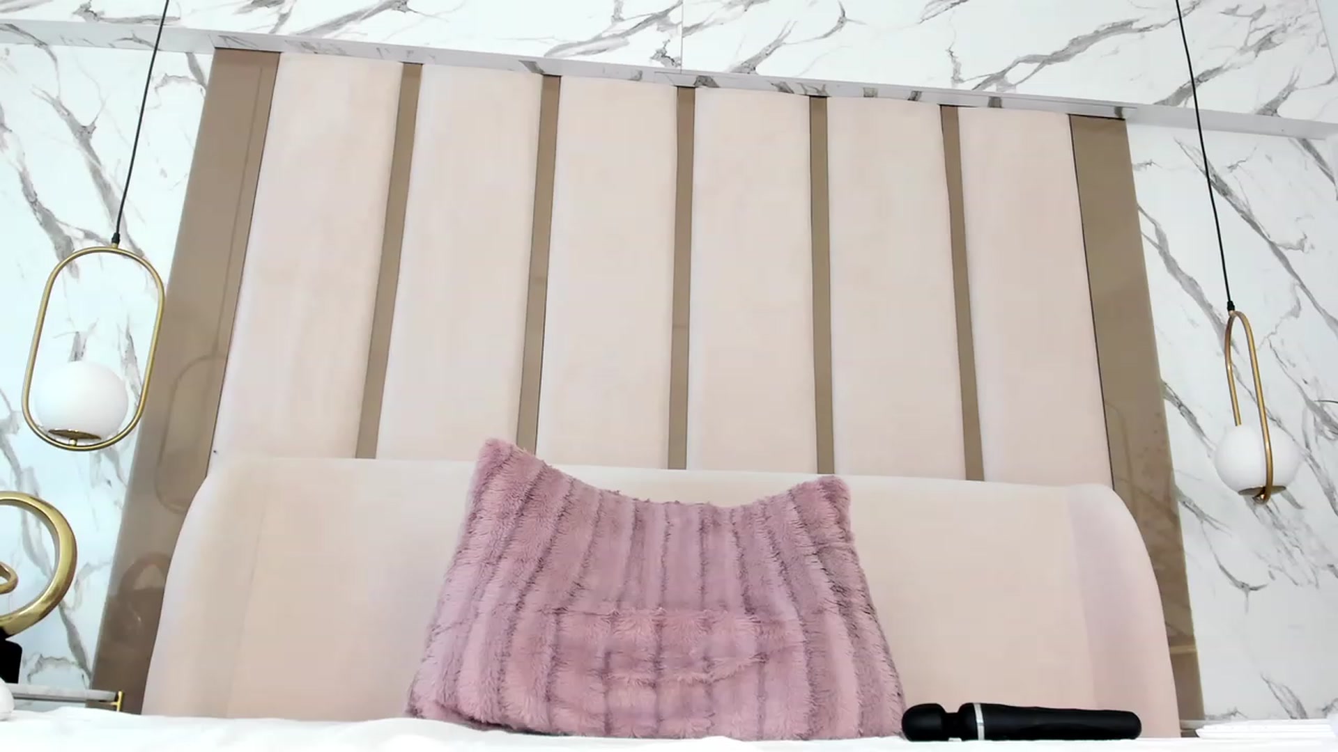 Gallery image thumbnail from Pixxie_x's myfreecams stream on, 06/28/2023, 10:12 image 11 of 20
