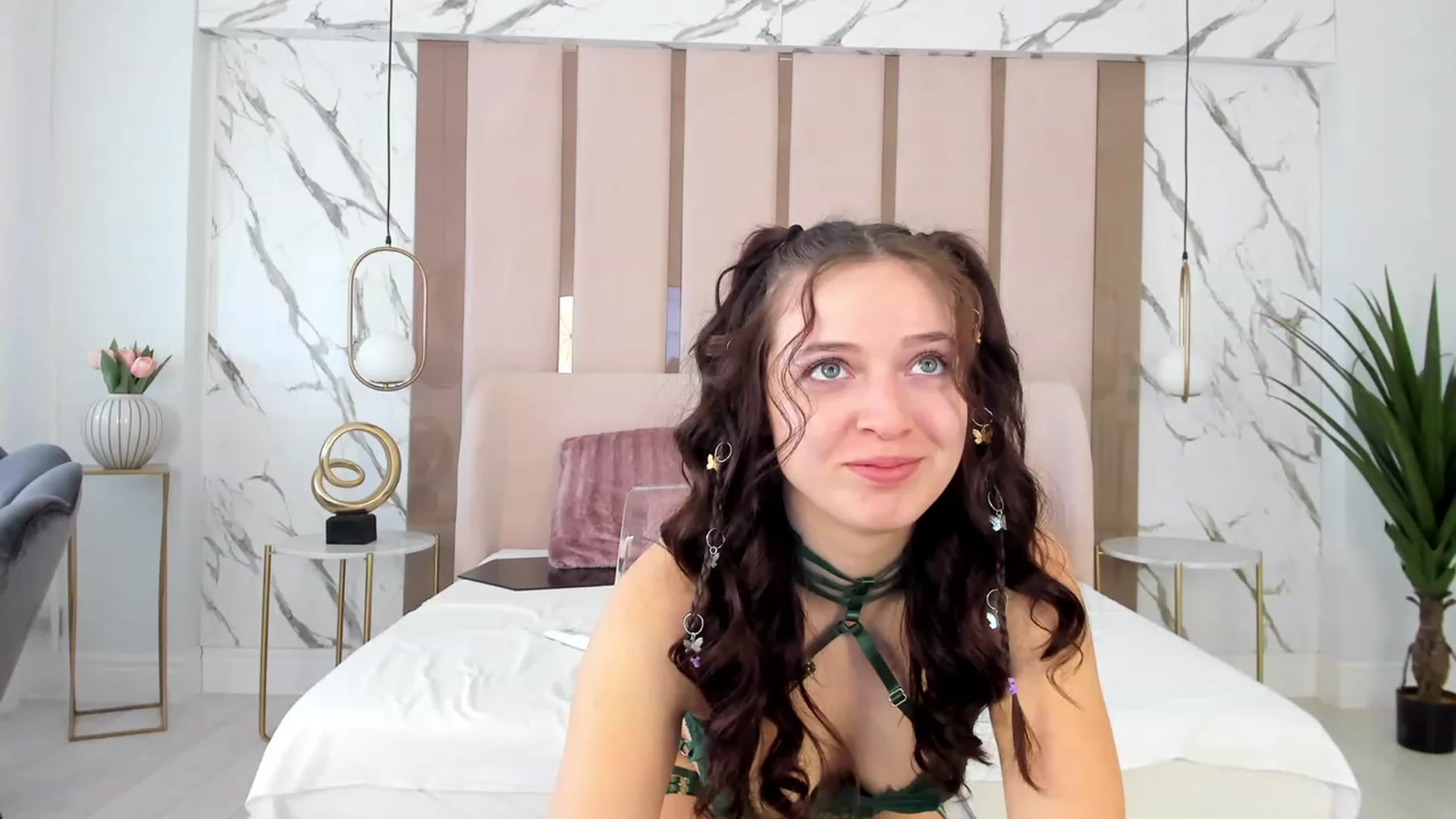 Gallery image thumbnail from Pixxie_x's myfreecams stream on, 07/12/2023, 04:42 image 19 of 20
