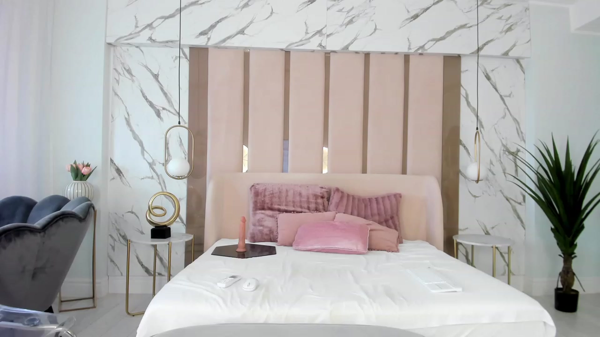 Gallery image thumbnail from Pixxie_x's myfreecams stream on, 07/27/2023, 10:00 image 19 of 20