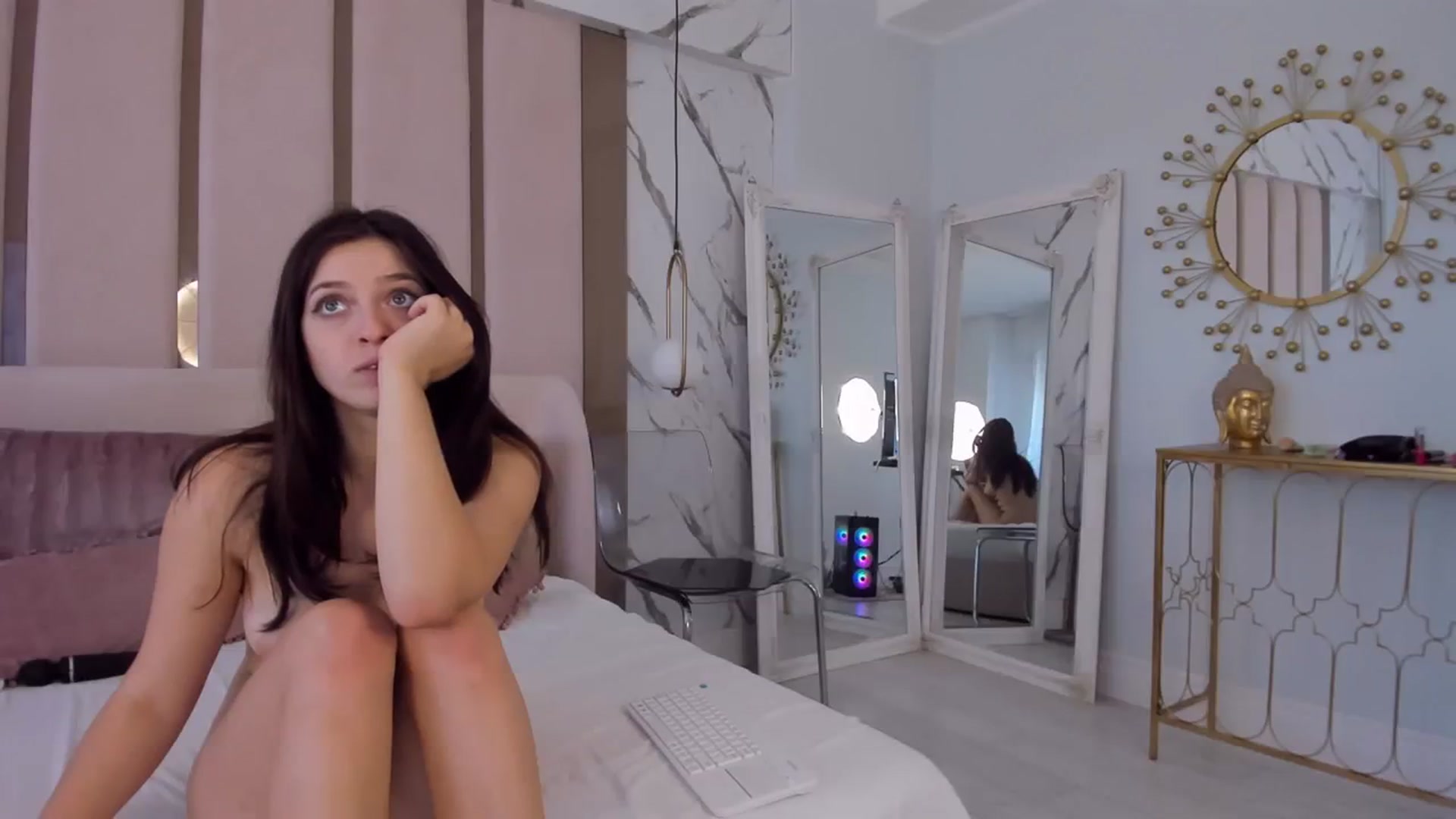 Gallery image thumbnail from Pixxie_x's myfreecams stream on, 08/14/2023, 10:12 image 19 of 20