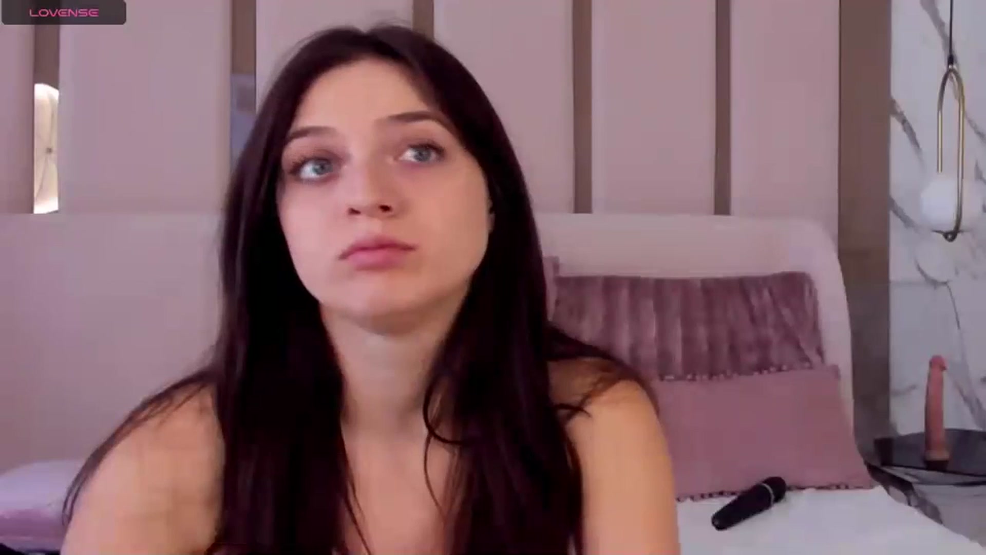 Gallery image thumbnail from Pixxie_x's myfreecams stream on, 08/18/2023, 09:31 image 10 of 20