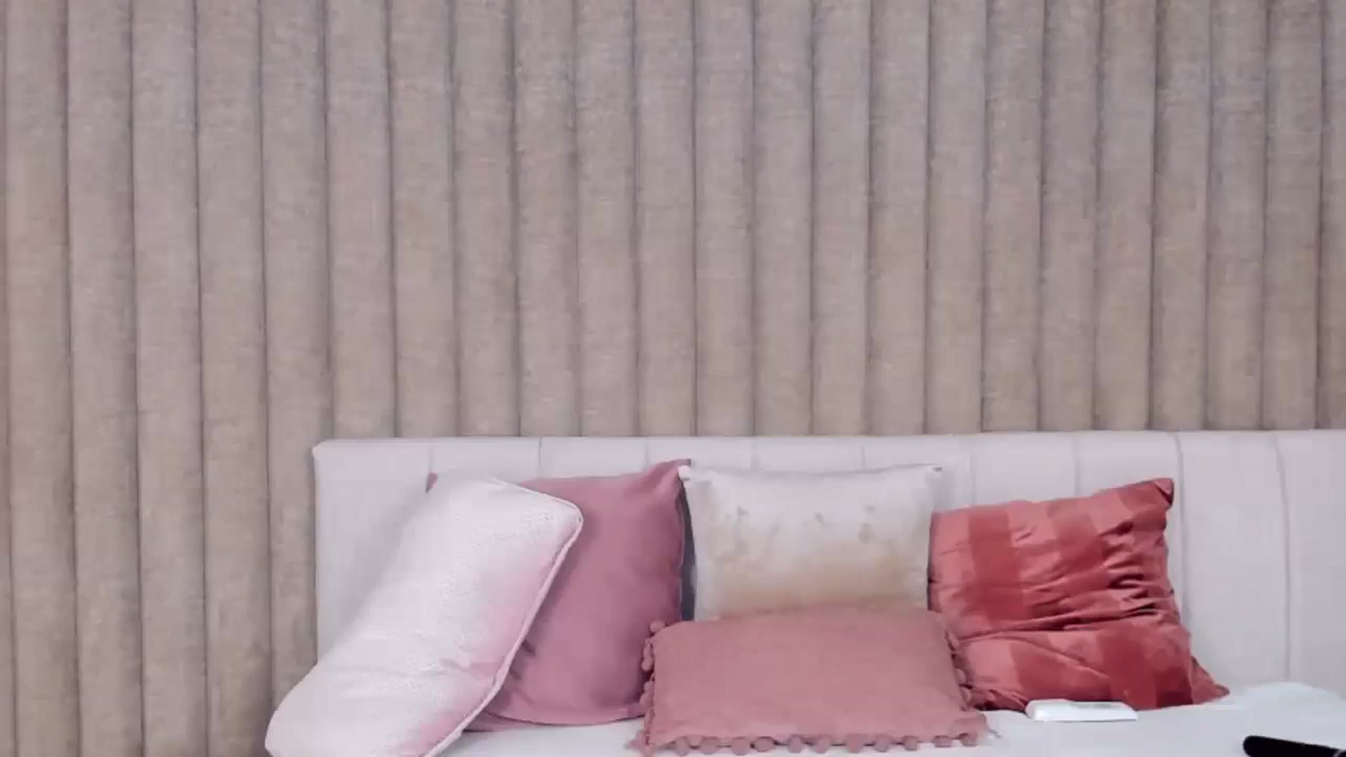 Gallery image thumbnail from Pixxie_x's myfreecams stream on, 08/21/2023, 08:50 image 13 of 20