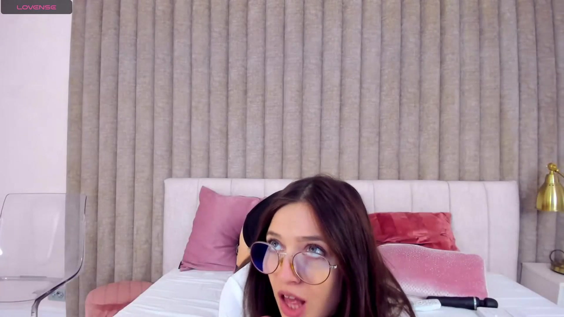 Gallery image thumbnail from Pixxie_x's myfreecams stream on, 08/25/2023, 07:07 image 14 of 20