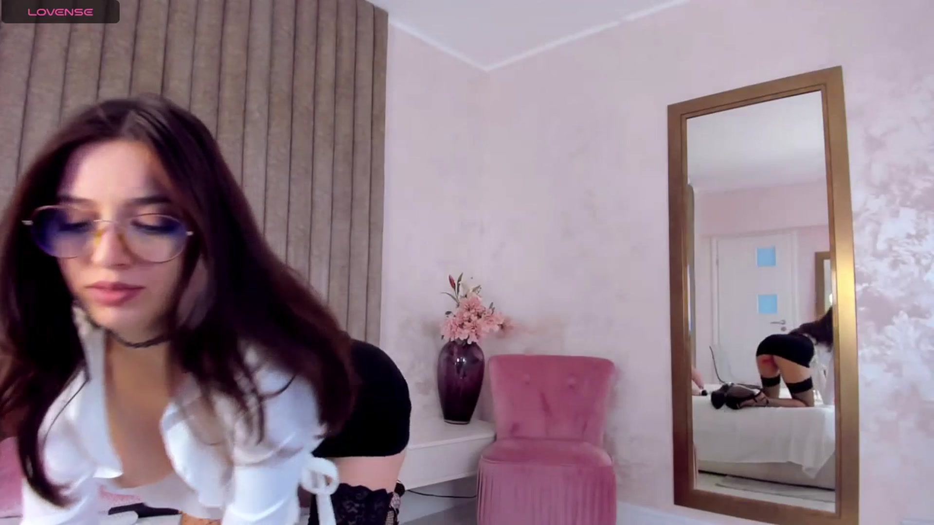 Gallery image thumbnail from Pixxie_x's myfreecams stream on, 08/25/2023, 07:07 image 9 of 20