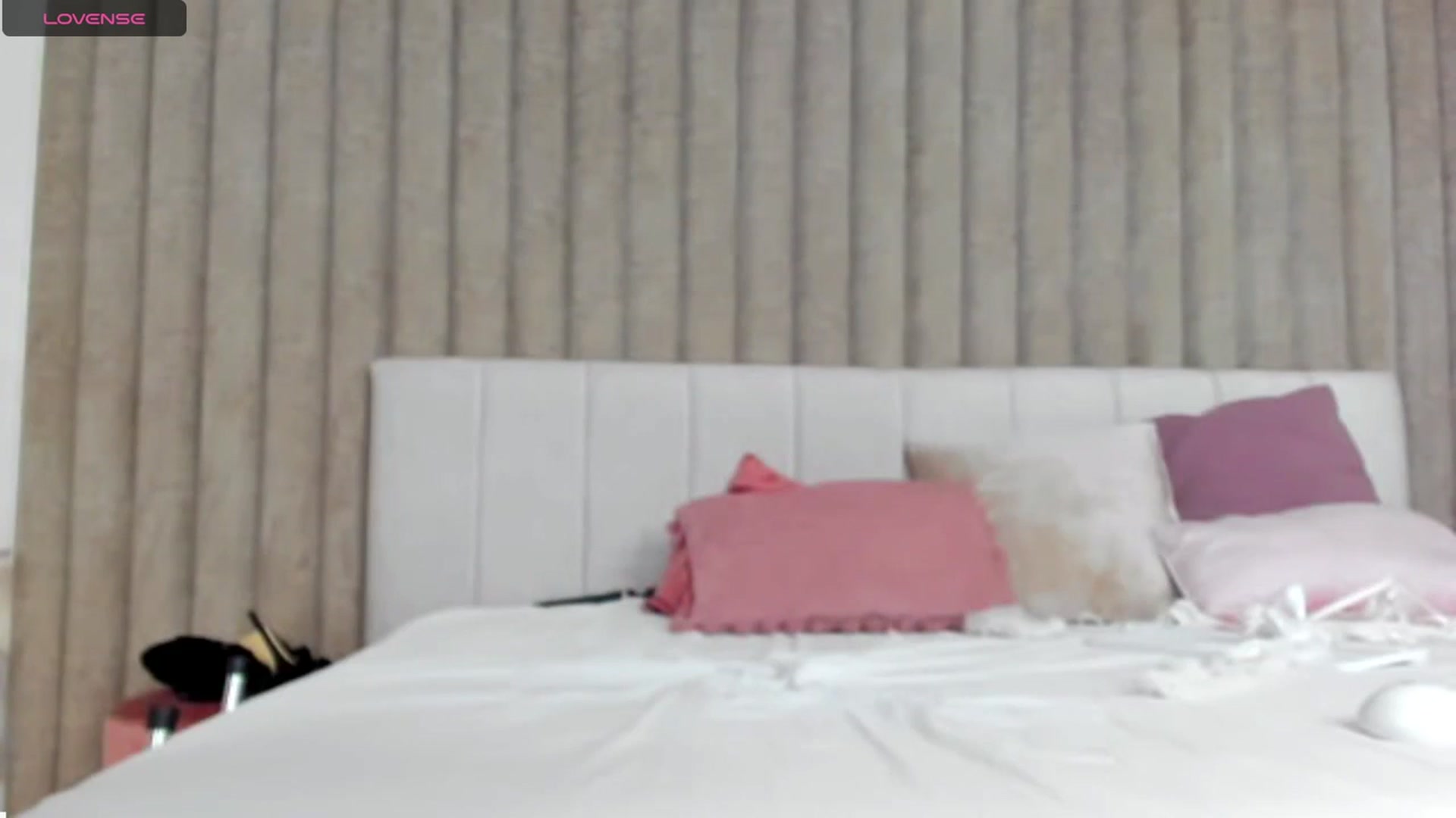 Gallery image thumbnail from Pixxie_x's myfreecams stream on, 12/01/2023, 12:04 image 3 of 20