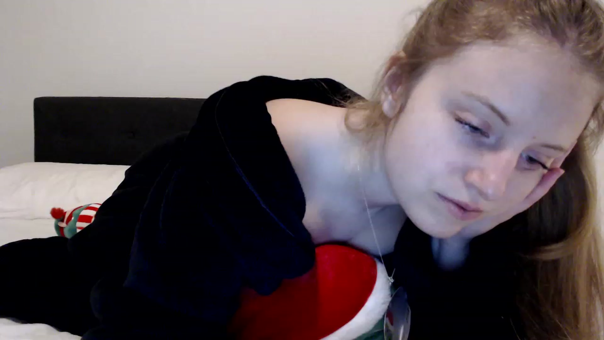 Gallery image thumbnail from Pixxxie's myfreecams stream on, 11/20/2022, 01:08 image 7 of 20