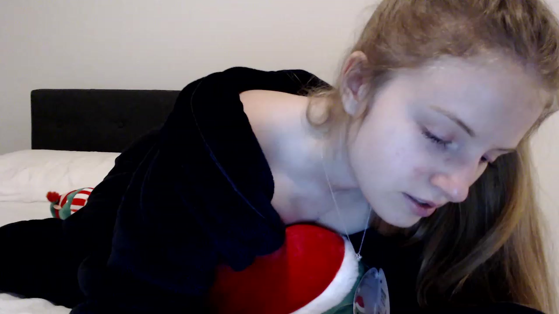 Gallery image thumbnail from Pixxxie's myfreecams stream on, 11/20/2022, 01:08 image 9 of 20