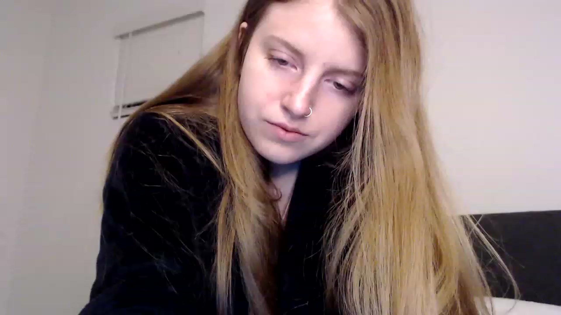 Gallery image thumbnail from Pixxxie's myfreecams stream on, 11/21/2022, 02:56 image 9 of 20