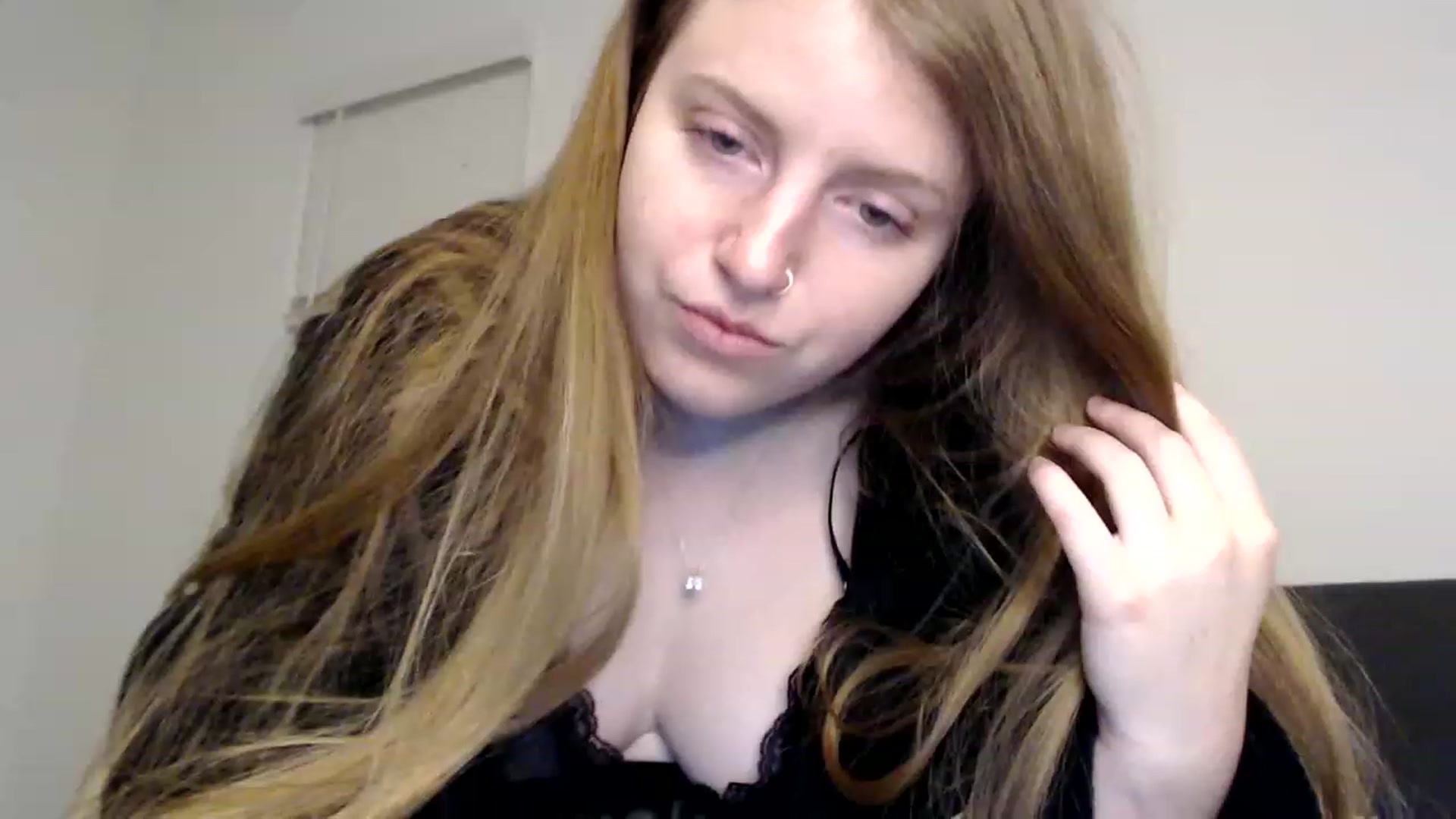 Gallery image thumbnail from Pixxxie's myfreecams stream on, 11/21/2022, 02:56 image 19 of 20