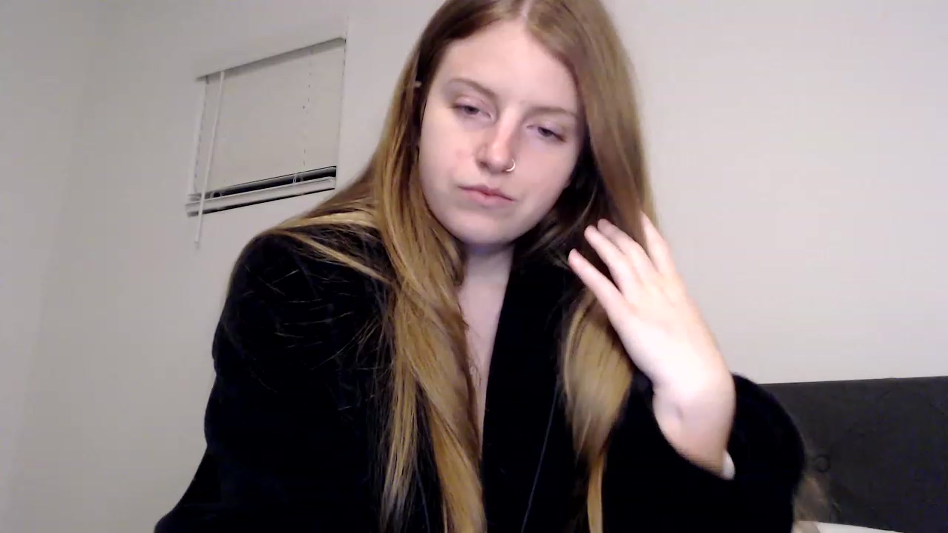 Gallery image thumbnail from Pixxxie's myfreecams stream on, 11/21/2022, 02:56 image 11 of 20