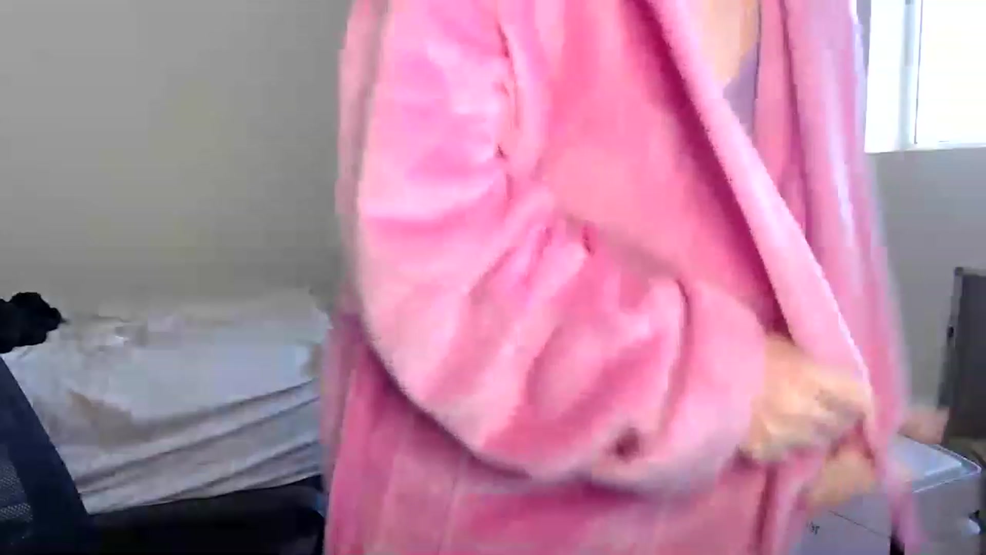 Gallery image thumbnail from Pixxxie's myfreecams stream on, 02/26/2023, 01:03 image 6 of 20