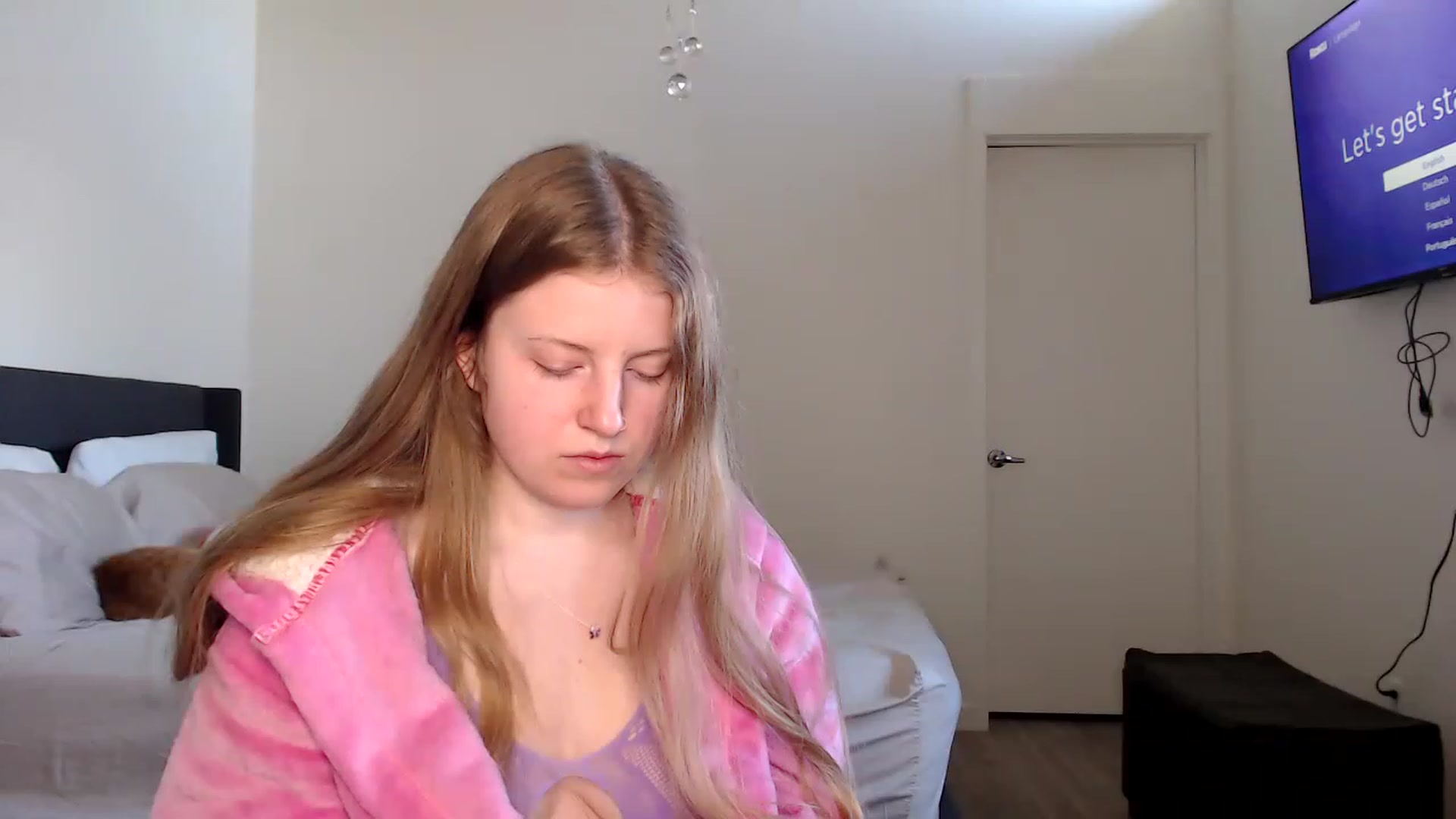 Gallery image thumbnail from Pixxxie's myfreecams stream on, 02/26/2023, 01:03 image 8 of 20