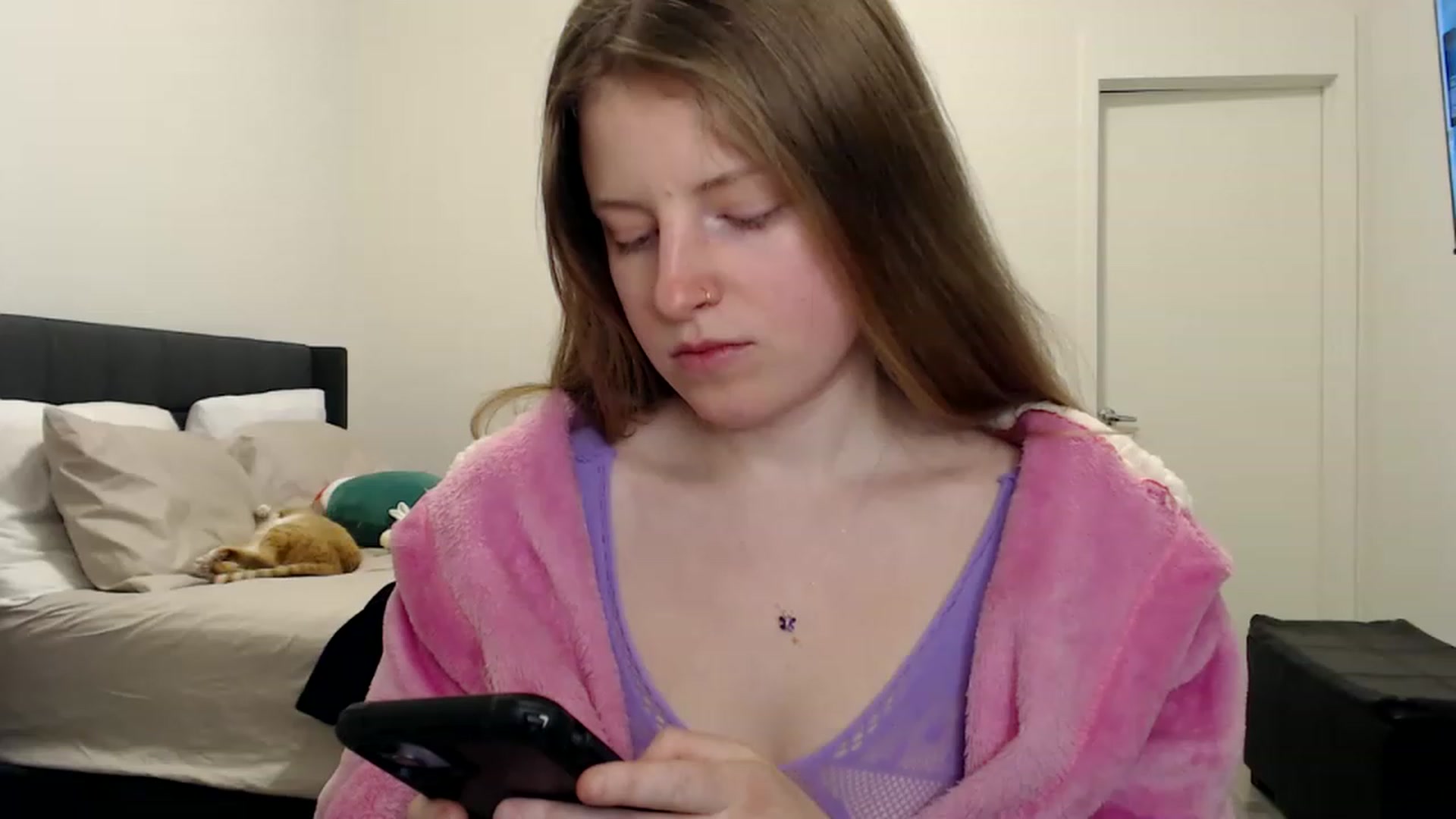 Gallery image thumbnail from Pixxxie's myfreecams stream on, 02/26/2023, 03:01 image 6 of 20