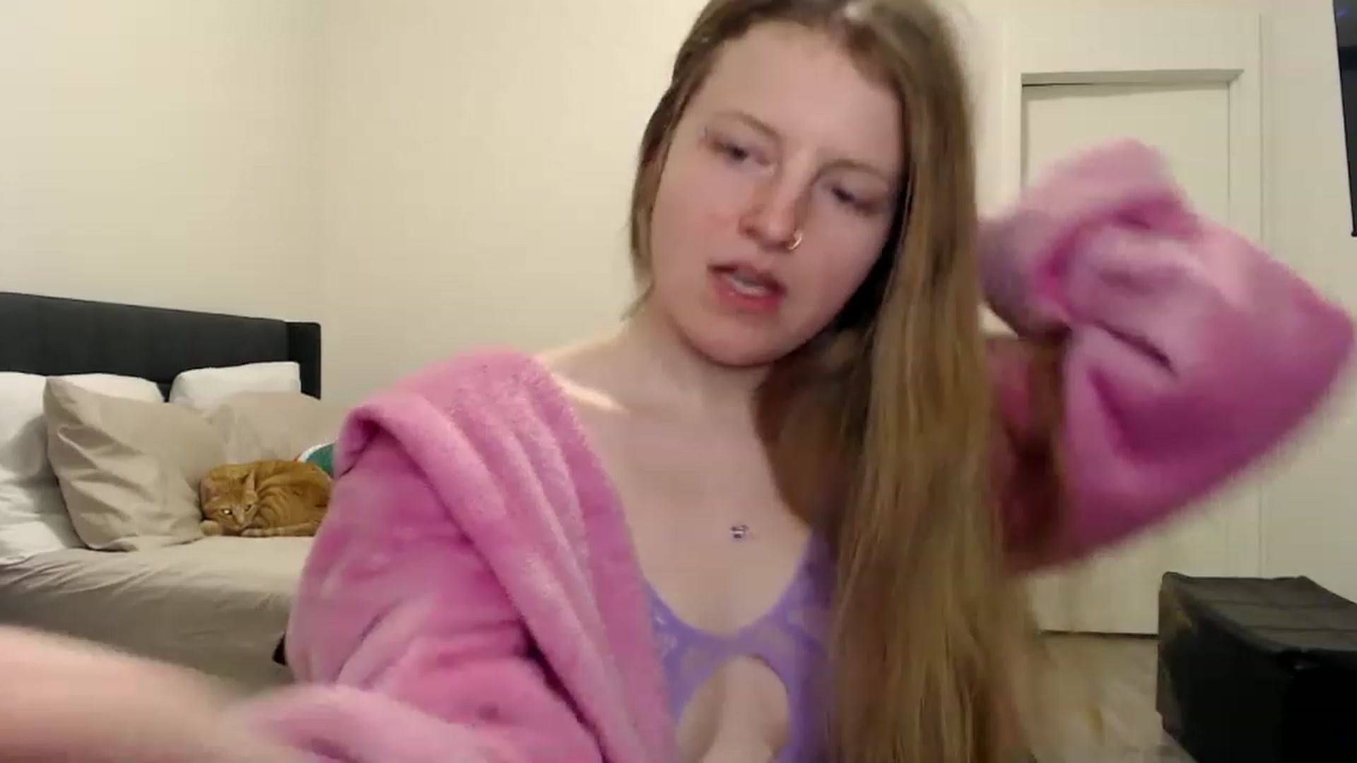 Gallery image thumbnail from Pixxxie's myfreecams stream on, 02/26/2023, 03:01 image 8 of 20