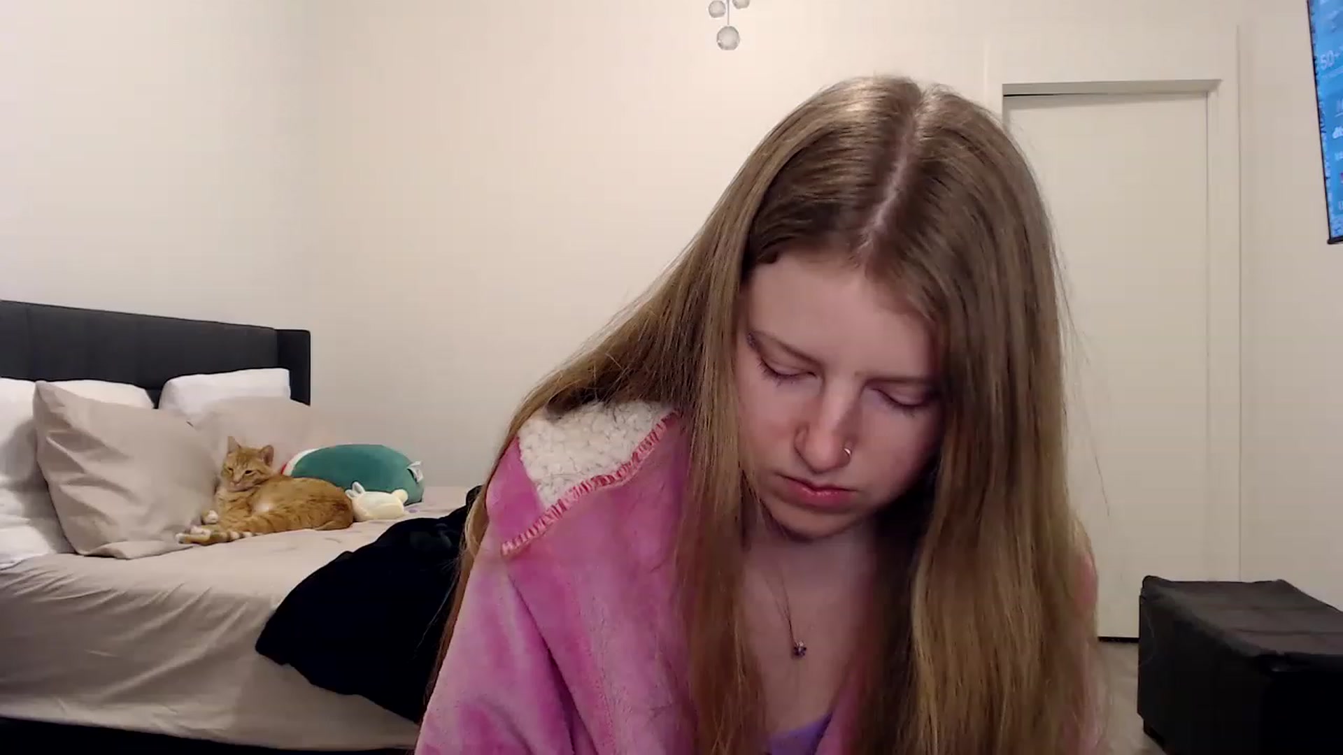 Gallery image thumbnail from Pixxxie's myfreecams stream on, 02/26/2023, 03:01 image 14 of 20