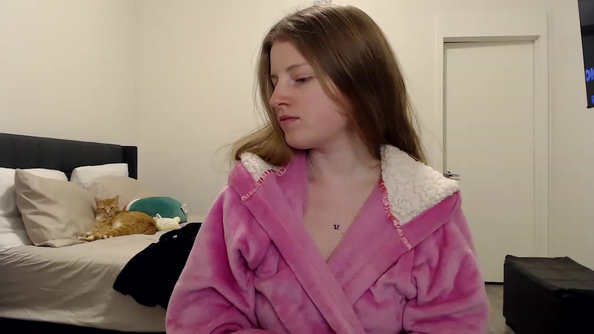 Gallery image thumbnail from Pixxxie's myfreecams stream on, 02/26/2023, 03:01 image 17 of 20