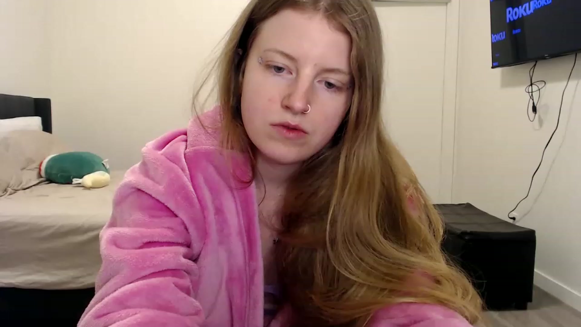 Gallery image thumbnail from Pixxxie's myfreecams stream on, 02/26/2023, 03:01 image 20 of 20
