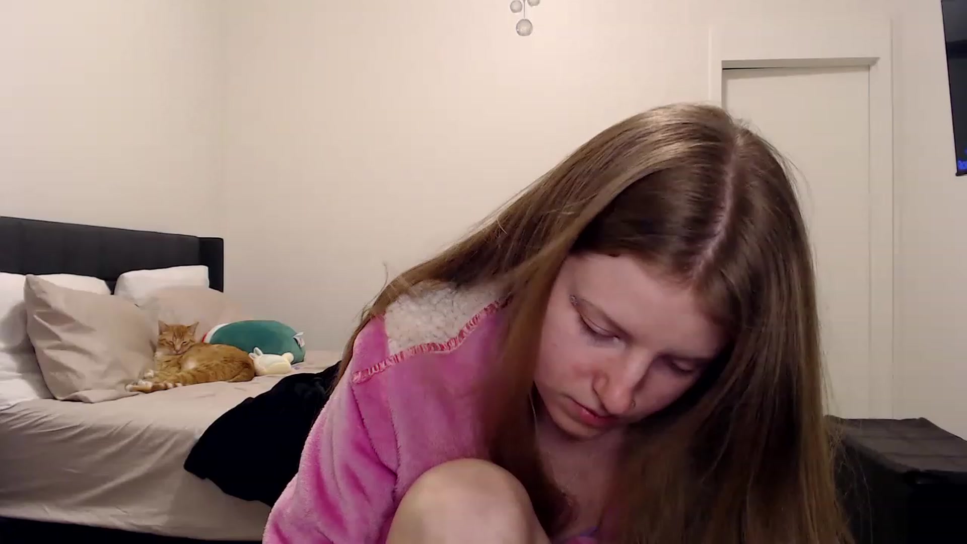 Gallery image thumbnail from Pixxxie's myfreecams stream on, 02/26/2023, 03:01 image 15 of 20