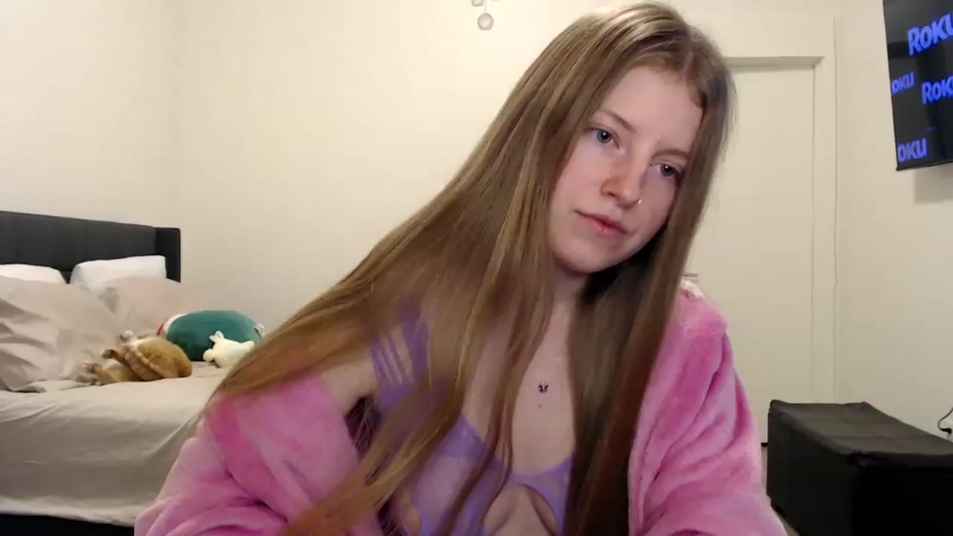 Gallery image thumbnail from Pixxxie's myfreecams stream on, 02/26/2023, 03:01 image 4 of 20