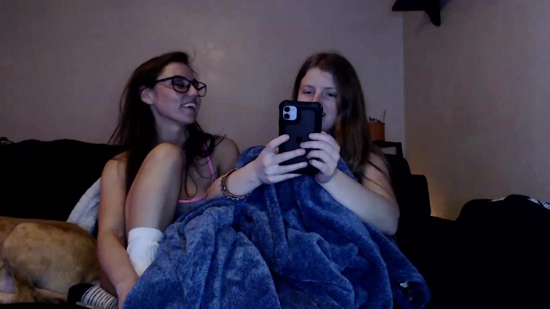 Gallery image thumbnail from Pixxxie's myfreecams stream on, 02/27/2023, 06:31 image 13 of 20