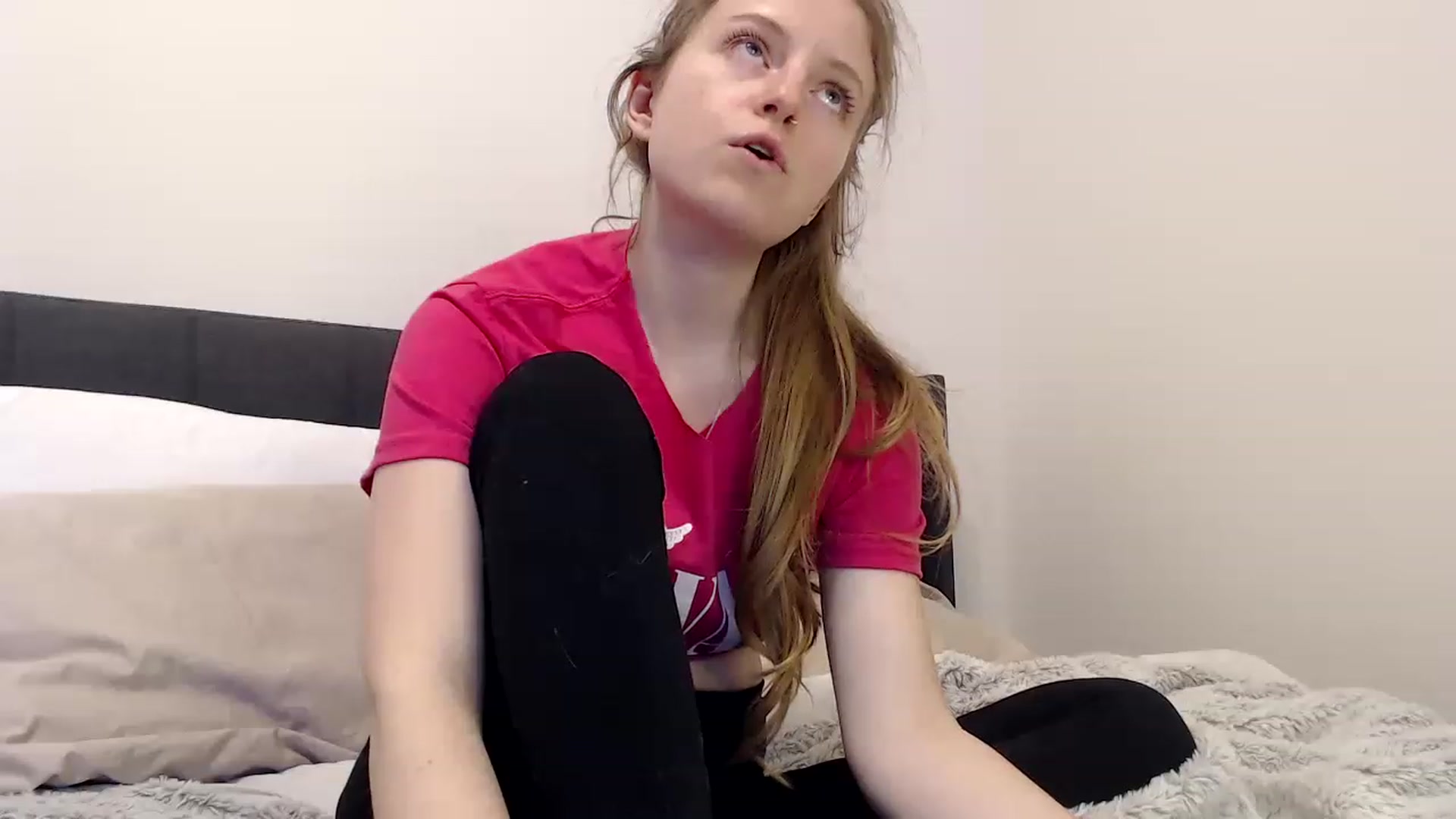 Gallery image thumbnail from Pixxxie's myfreecams stream on, 04/17/2023, 02:47 image 10 of 20