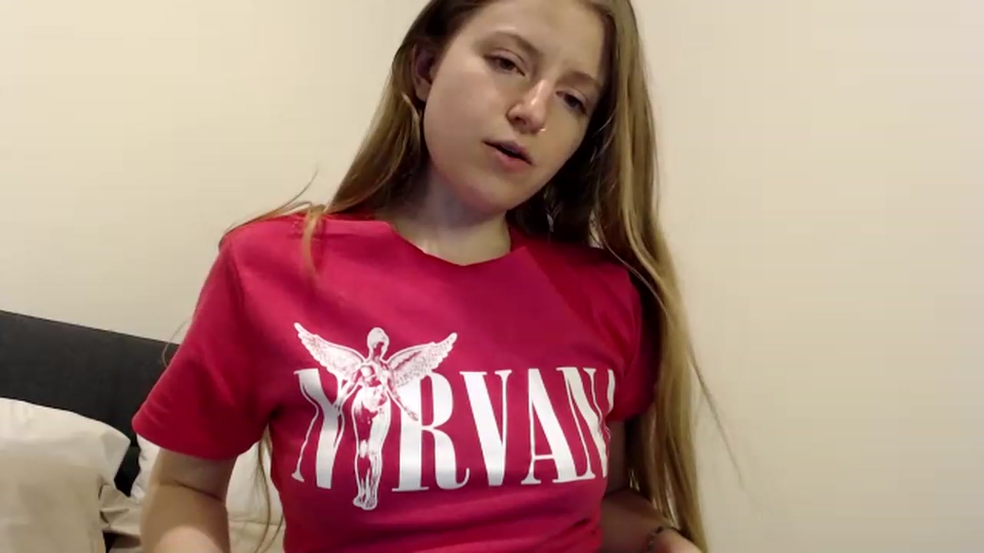 Gallery image thumbnail from Pixxxie's myfreecams stream on, 04/17/2023, 02:47 image 19 of 20