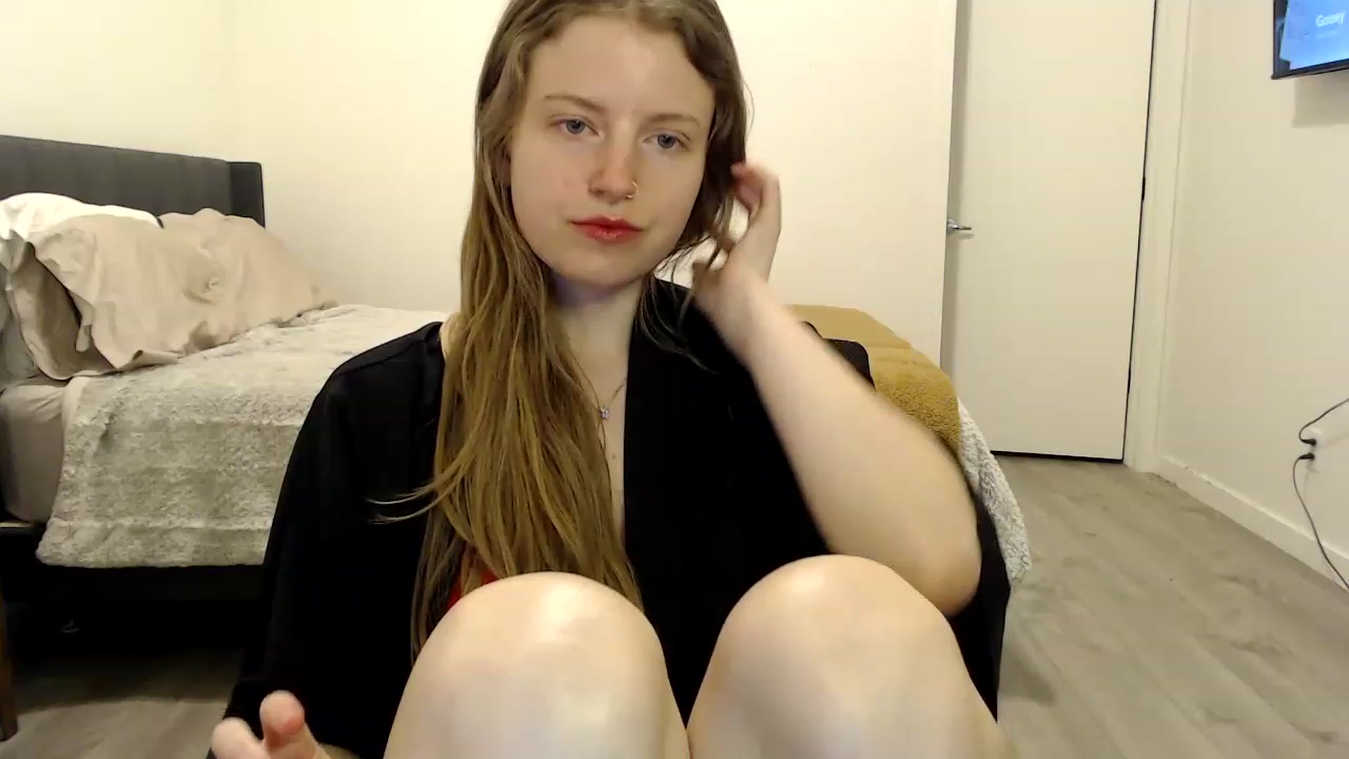Gallery image thumbnail from Pixxxie's myfreecams stream on, 04/29/2023, 10:40 image 18 of 20