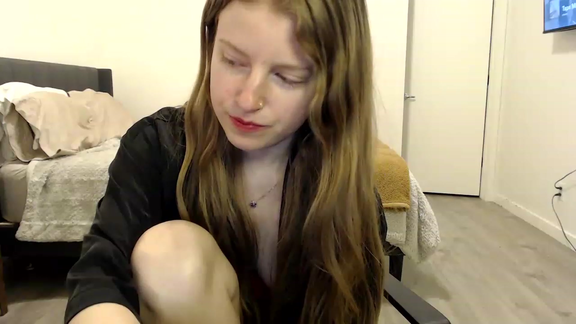 Gallery image thumbnail from Pixxxie's myfreecams stream on, 04/29/2023, 10:40 image 20 of 20
