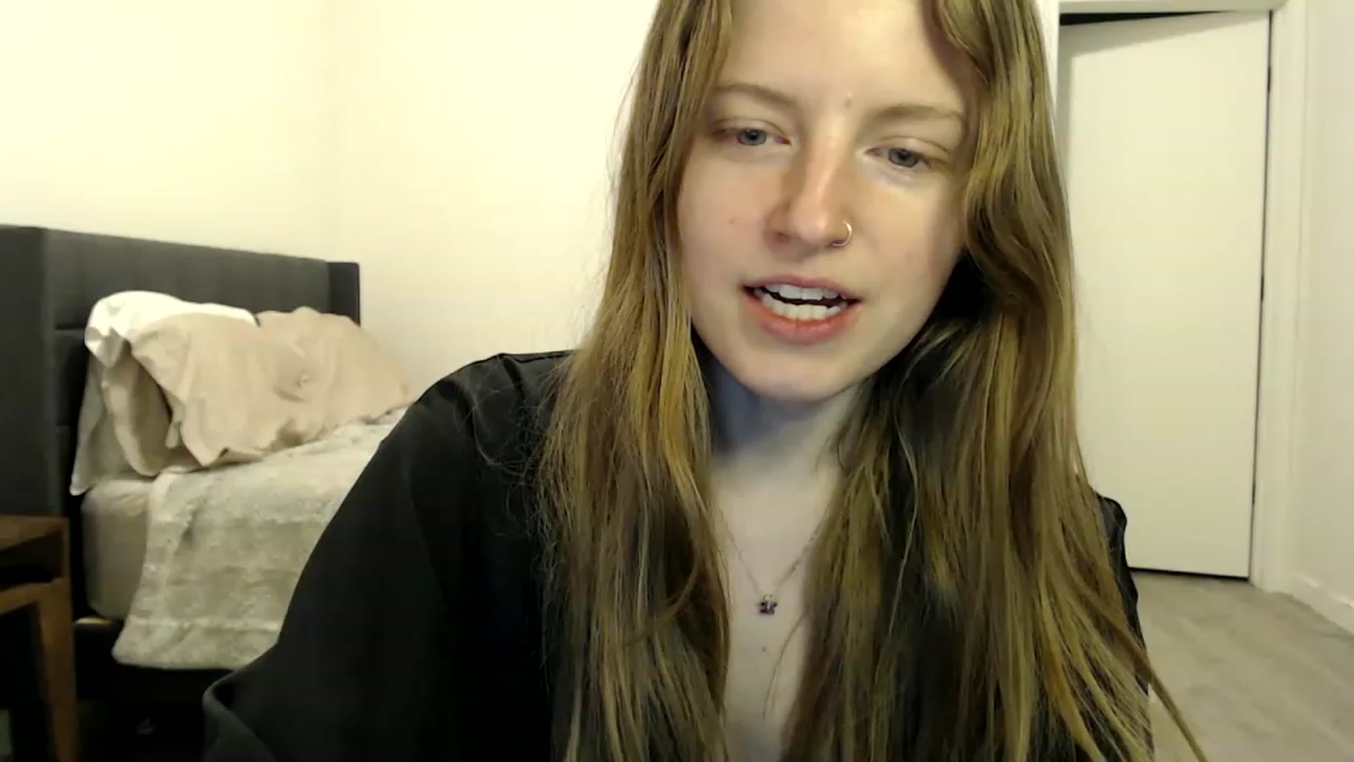 Gallery image thumbnail from Pixxxie's myfreecams stream on, 04/29/2023, 10:40 image 2 of 20
