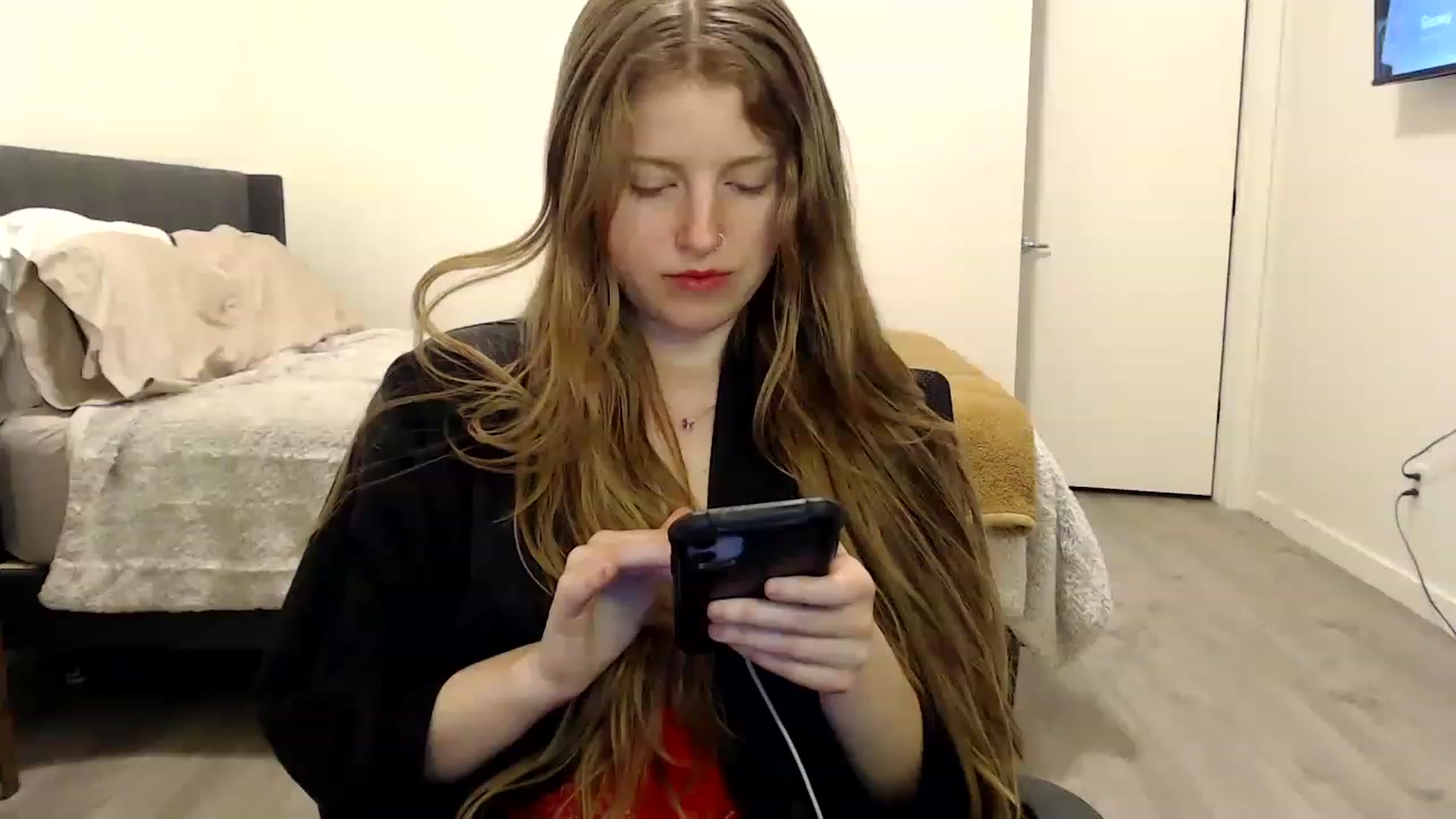 Gallery image thumbnail from Pixxxie's myfreecams stream on, 04/29/2023, 10:40 image 19 of 20