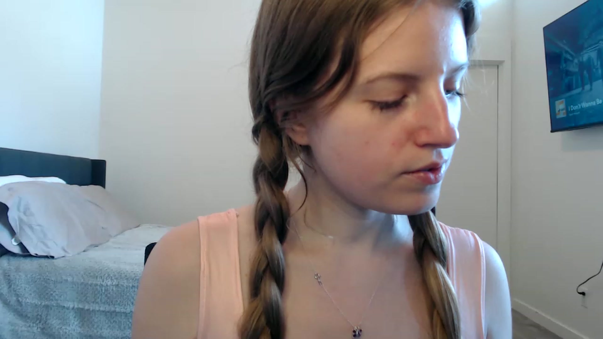 Gallery image thumbnail from Pixxxie's myfreecams stream on, 04/30/2023, 22:37 image 9 of 20