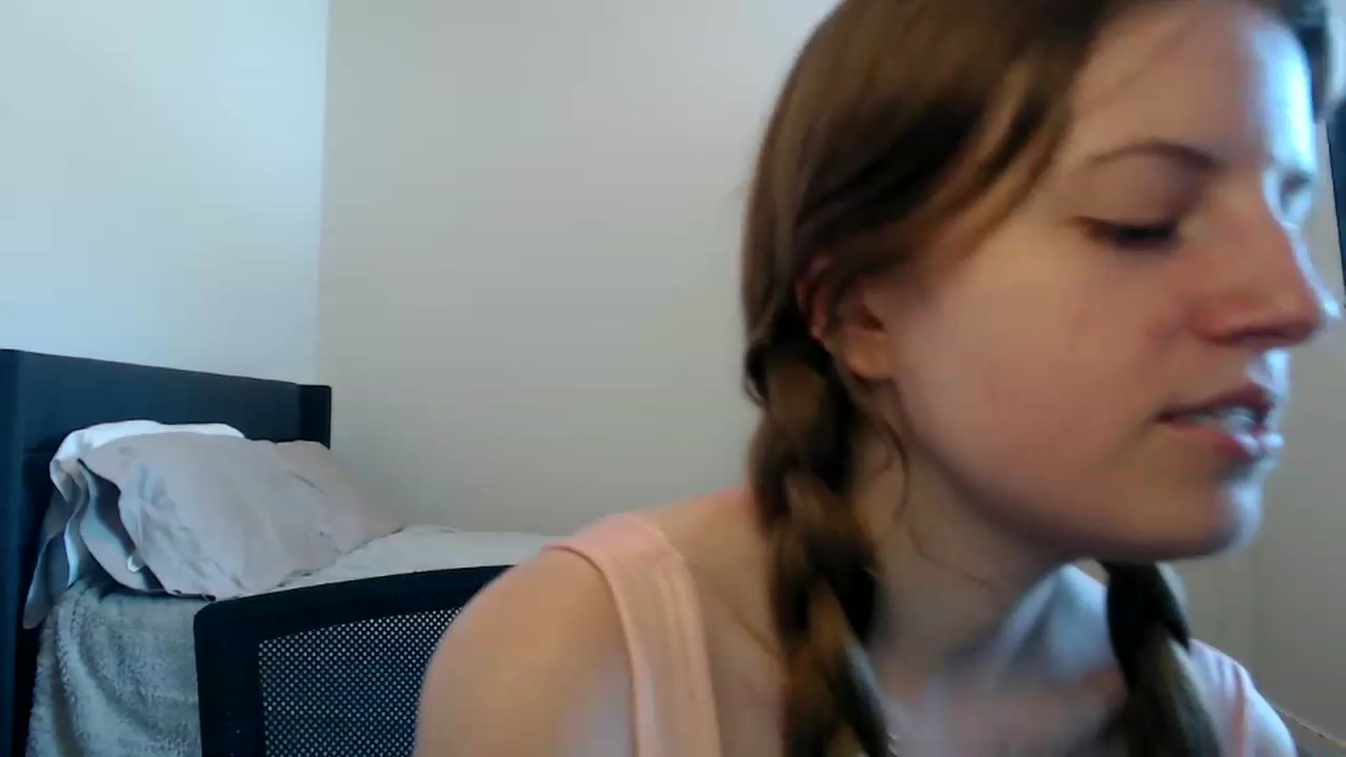 Gallery image thumbnail from Pixxxie's myfreecams stream on, 04/30/2023, 22:37 image 12 of 20