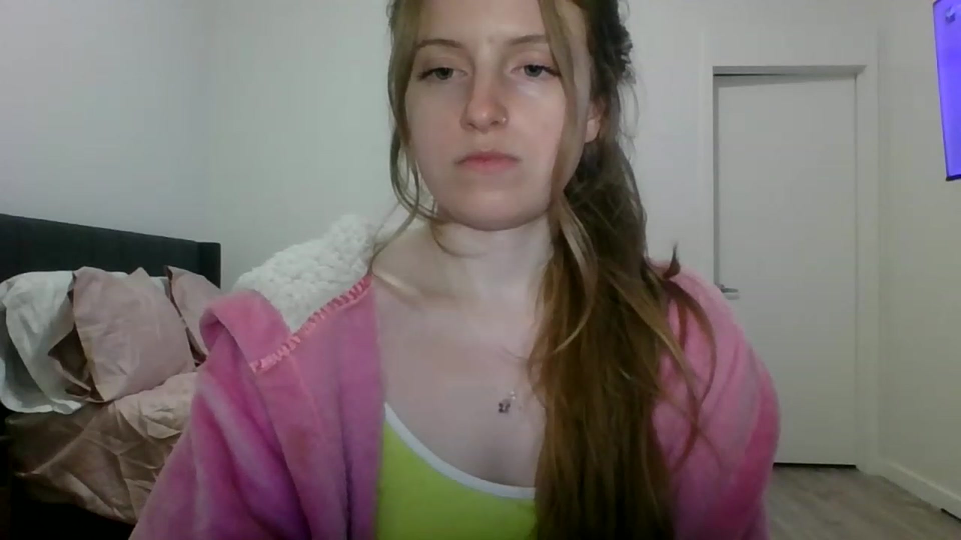 Gallery image thumbnail from Pixxxie's myfreecams stream on, 05/19/2023, 08:33 image 15 of 20