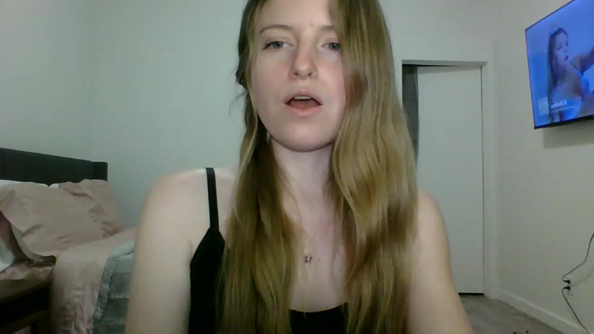 Gallery image thumbnail from Pixxxie's myfreecams stream on, 05/28/2023, 09:44 image 1 of 20