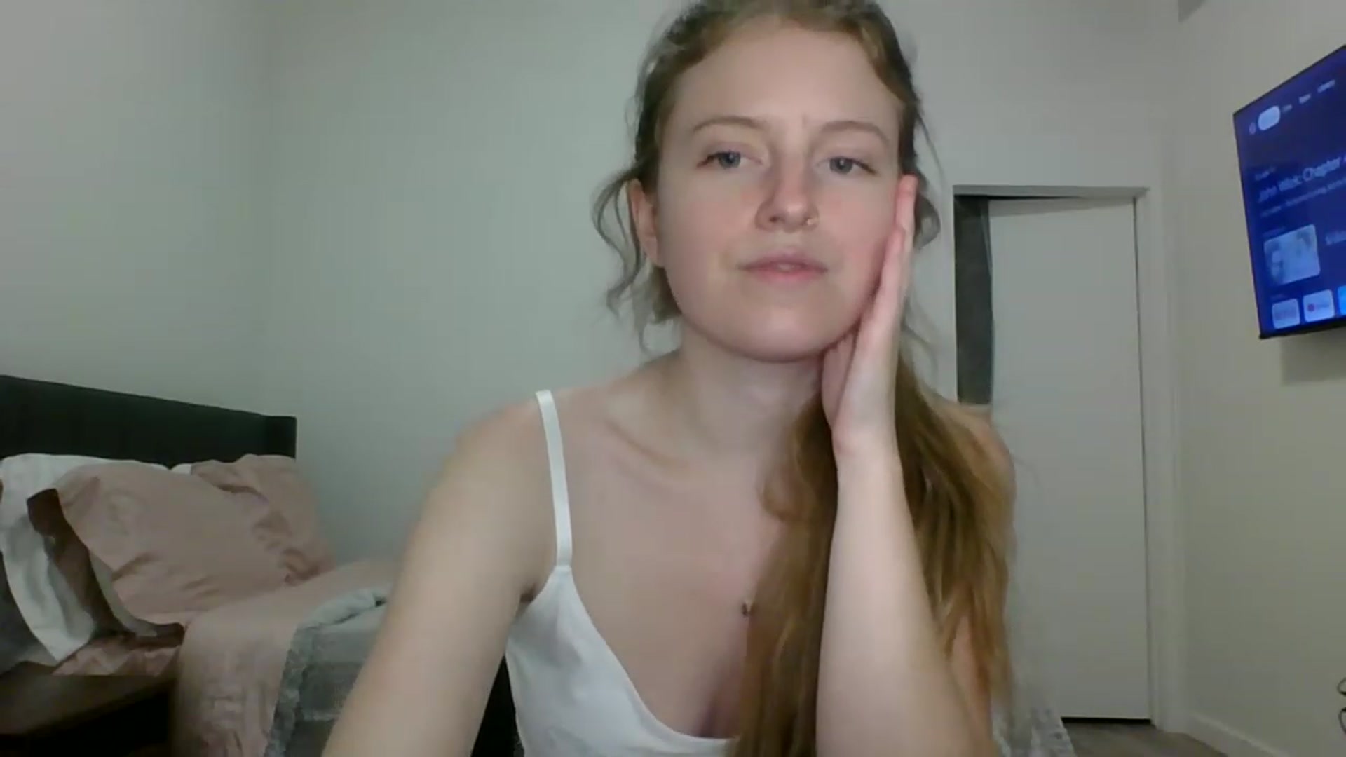 Gallery image thumbnail from Pixxxie's myfreecams stream on, 05/28/2023, 09:44 image 12 of 20