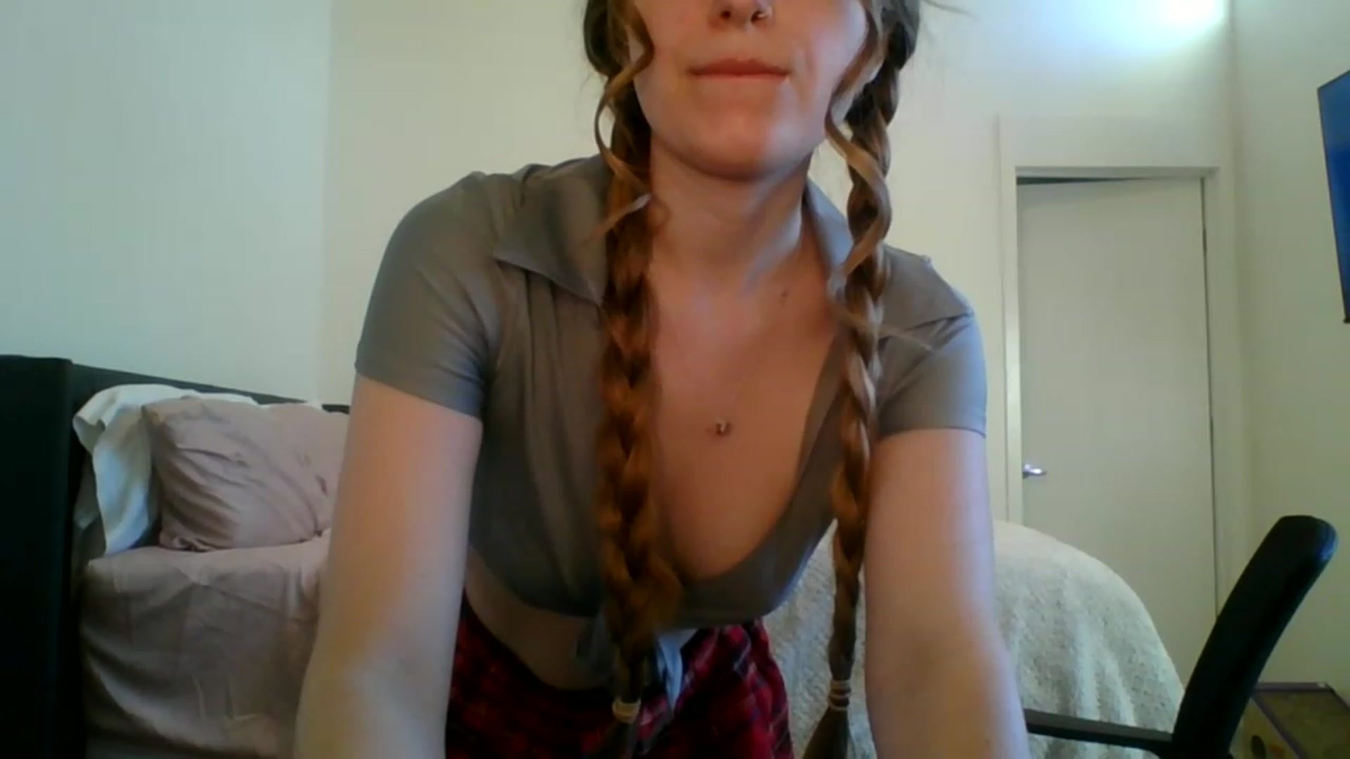 Gallery image thumbnail from Pixxxie's myfreecams stream on, 06/18/2023, 01:55 image 12 of 20
