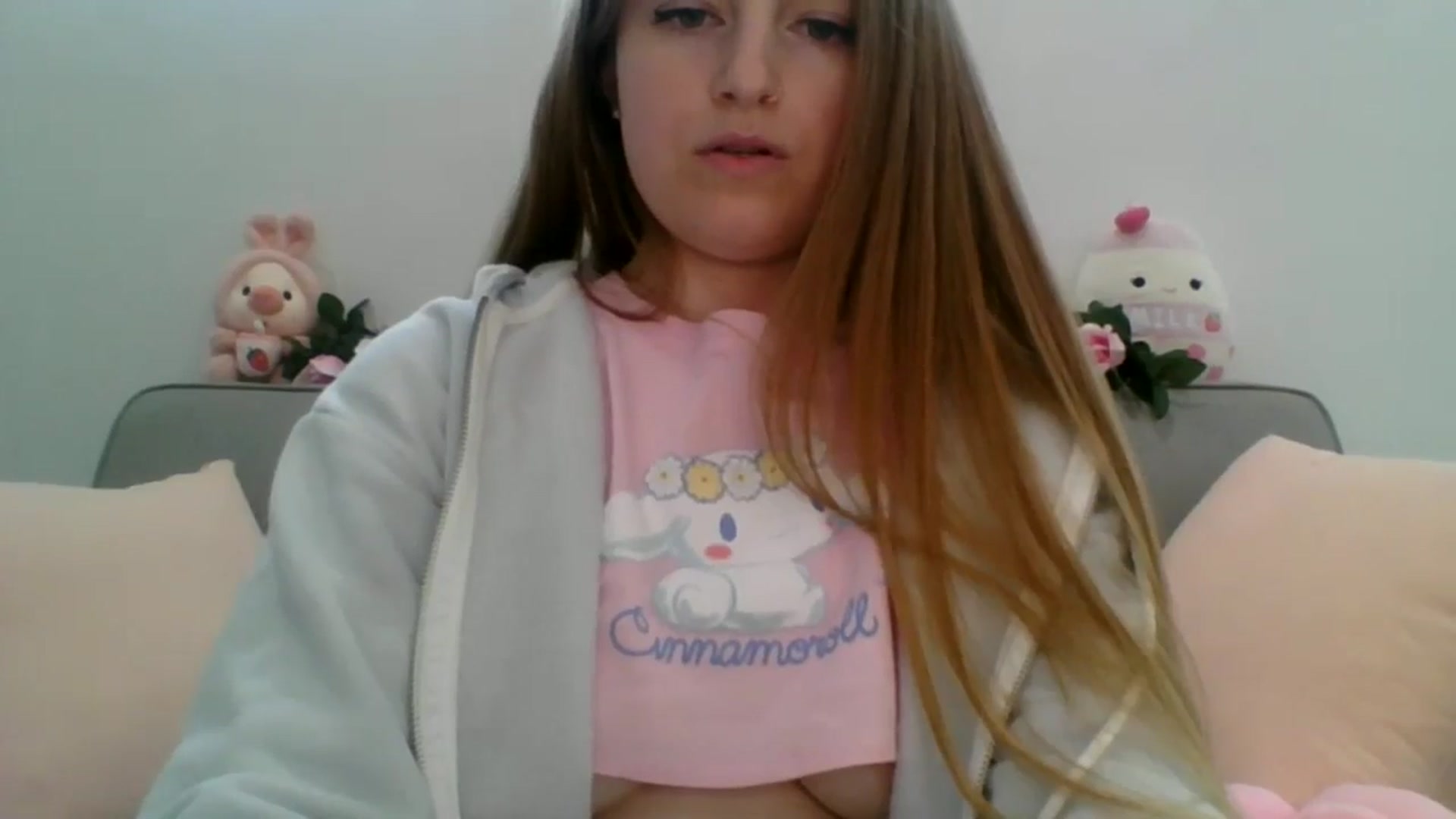 Gallery image thumbnail from Pixxxie's myfreecams stream on, 05/05/2024, 18:29 image 13 of 20