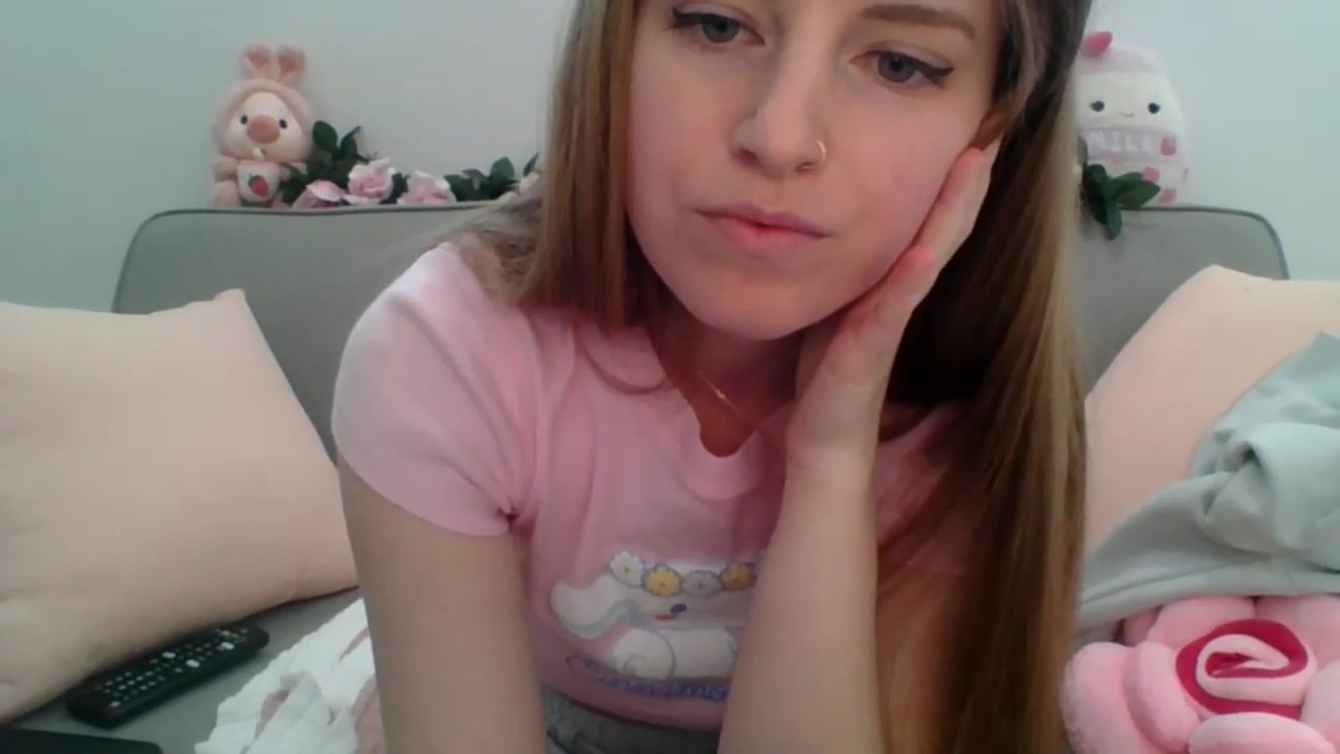 Gallery image thumbnail from Pixxxie's myfreecams stream on, 05/05/2024, 18:29 image 19 of 20