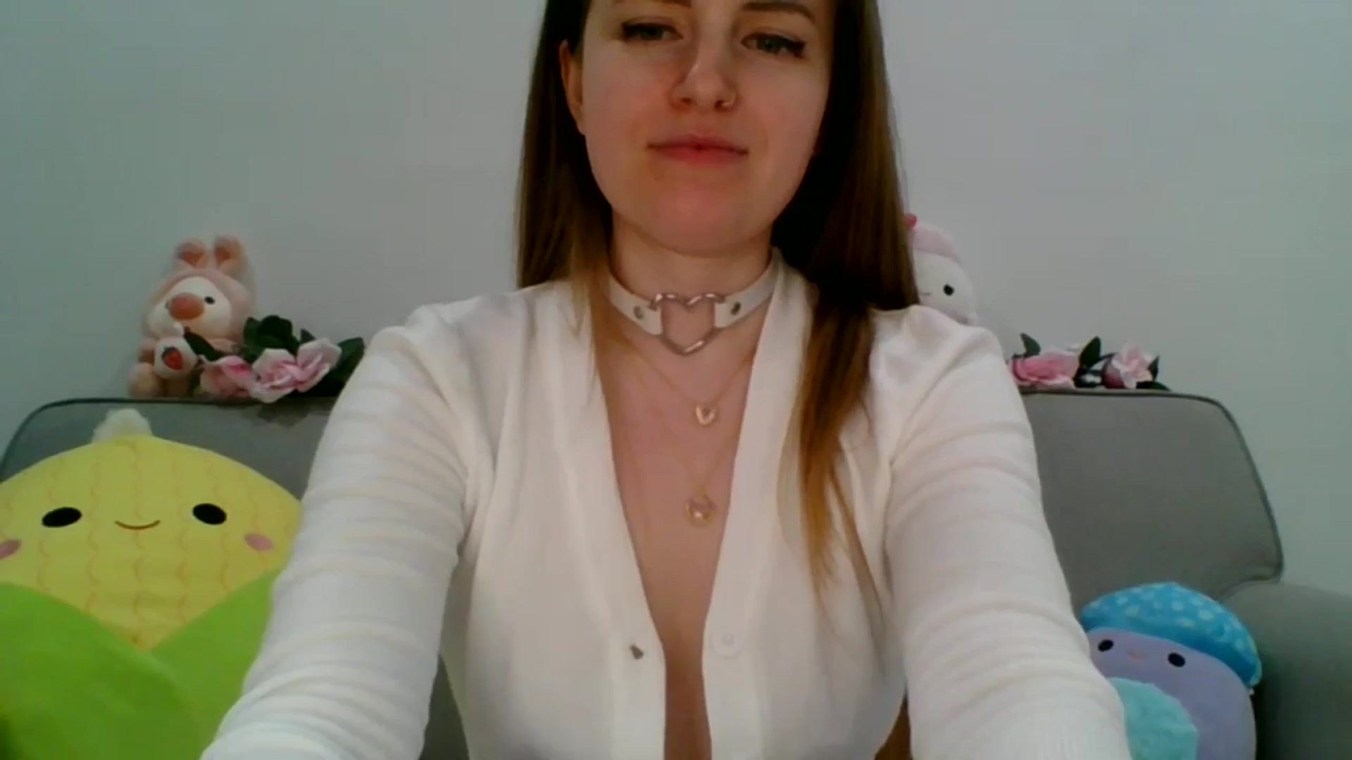 Gallery image thumbnail from Pixxxie's myfreecams stream on, 05/19/2024, 09:19 image 18 of 20