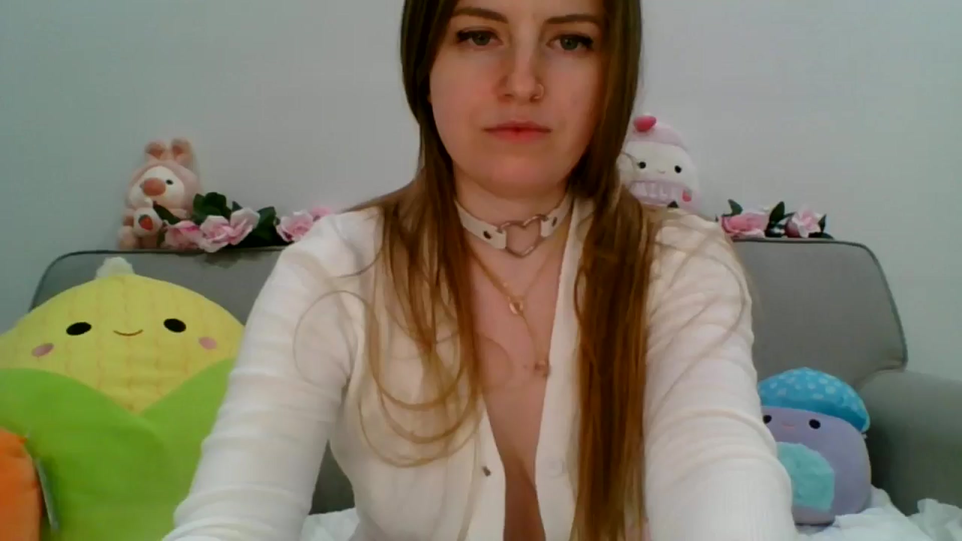 Gallery image thumbnail from Pixxxie's myfreecams stream on, 05/19/2024, 09:19 image 16 of 20