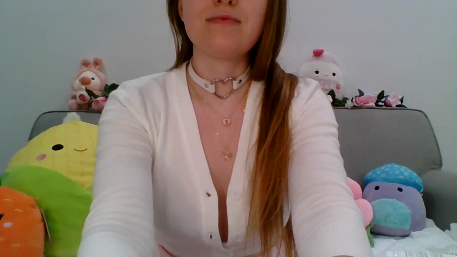 Gallery image thumbnail from Pixxxie's myfreecams stream on, 05/19/2024, 09:19 image 12 of 20