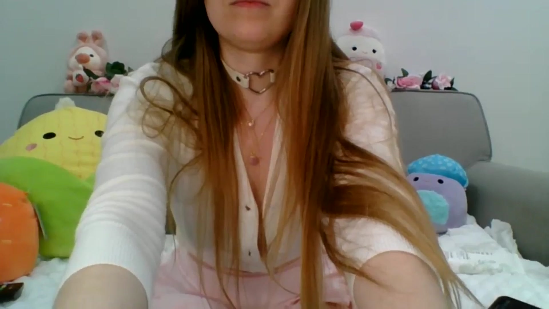 Gallery image thumbnail from Pixxxie's myfreecams stream on, 05/19/2024, 09:19 image 15 of 20