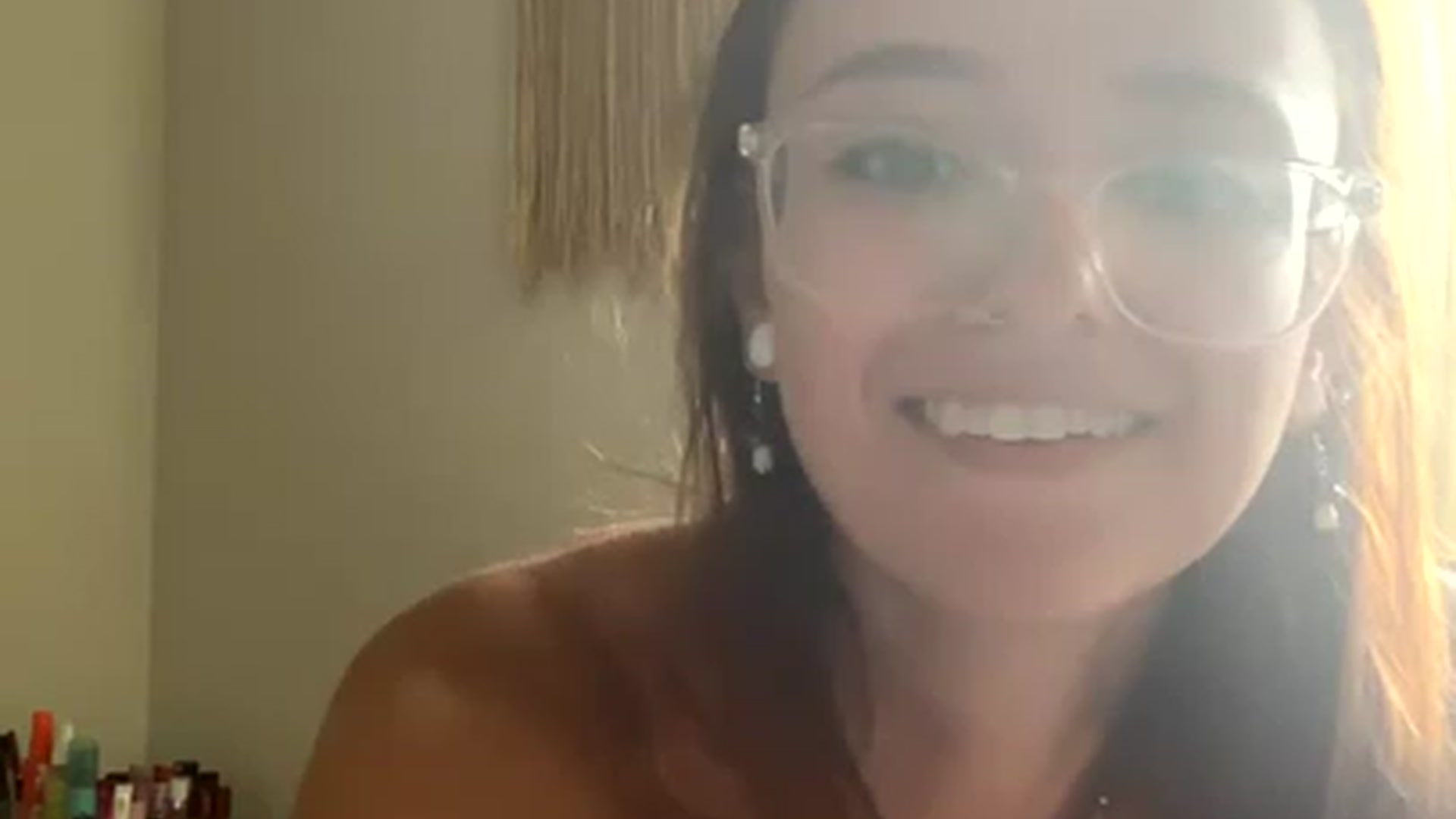Gallery image thumbnail from Plantbabeee's myfreecams stream on, 05/23/2023, 19:18 image 12 of 20