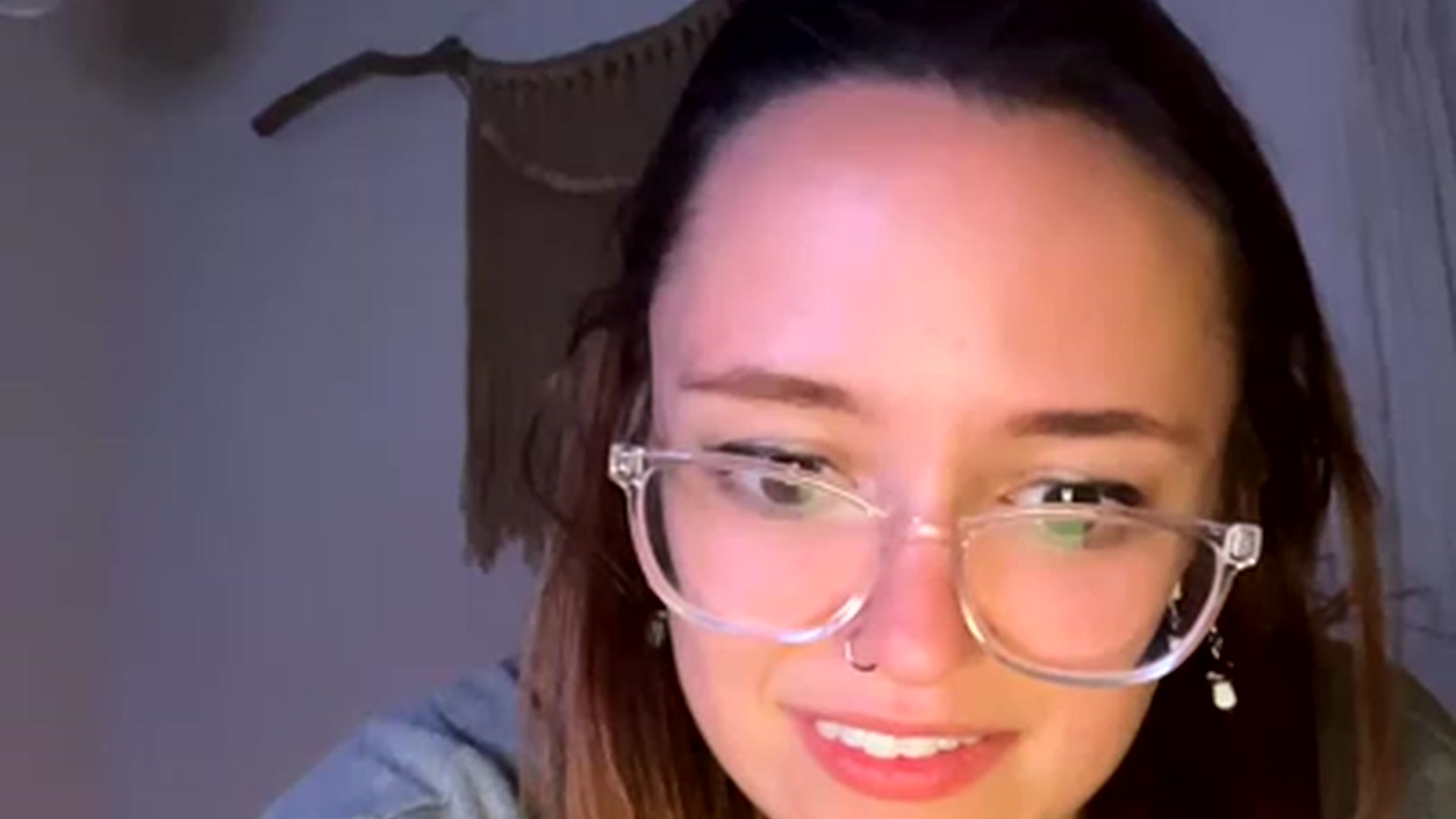 Gallery image thumbnail from Plantbabeee's myfreecams stream on, 05/24/2023, 04:14 image 18 of 20
