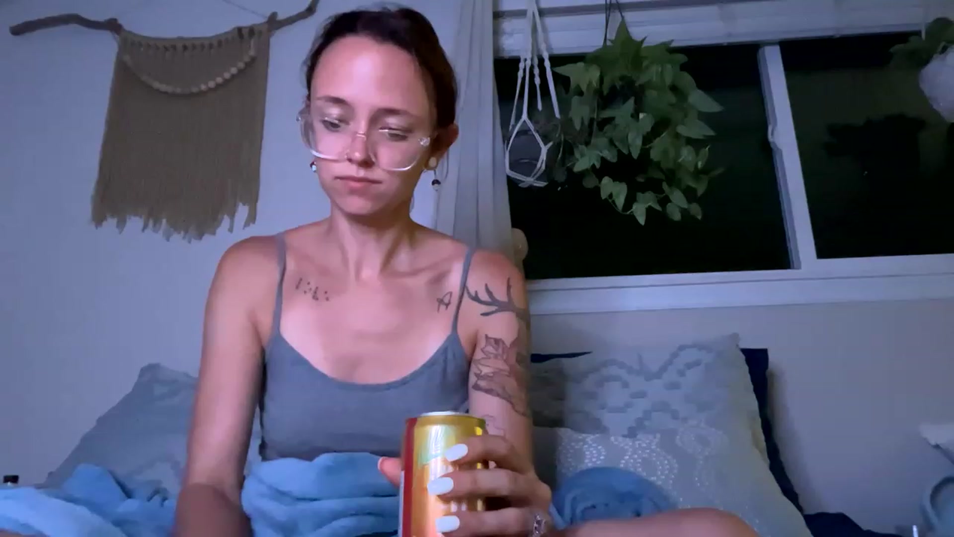 Gallery image thumbnail from Plantbabeee's myfreecams stream on, 06/05/2023, 04:30 image 3 of 20