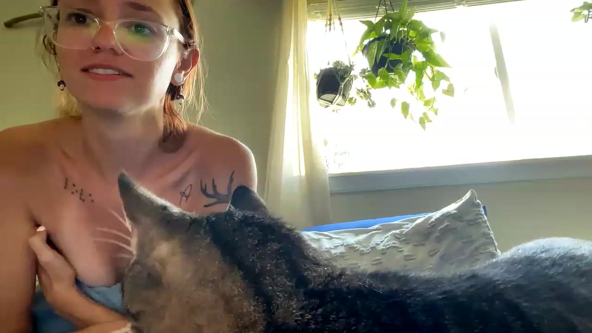 Gallery image thumbnail from Plantbabeee's myfreecams stream on, 06/05/2023, 17:45 image 20 of 20